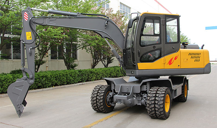 輪式挖掘機廠家分享怎樣使用輪式挖掘機比較省油？
